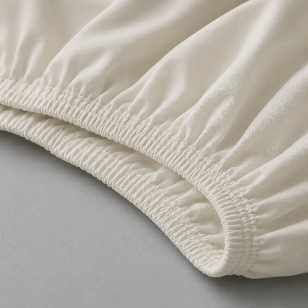 Cream Cotton Percale 200TC Fitted Sheets elastic edge detail - Linen and Co