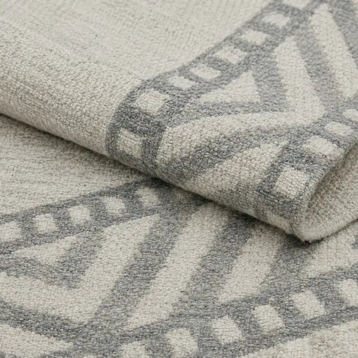 Papini Mesa rug in Pumice - close-up detail - Linen and Co