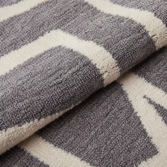 Papini Sketchy rug in Slate - close-up detail - Linen and Co