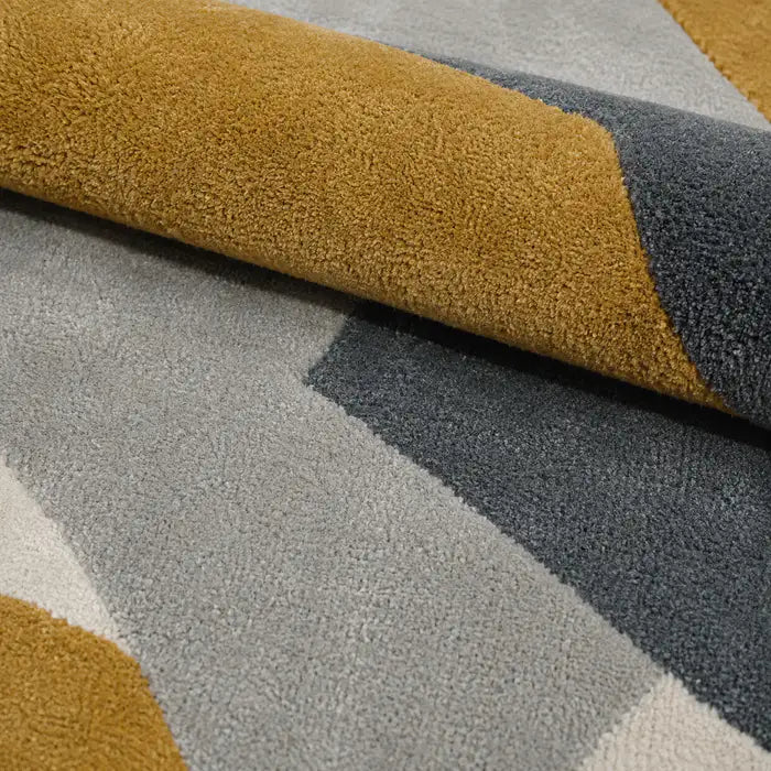 Papini Socialite rug in Honey Comb - close-up detail - Linen and Co