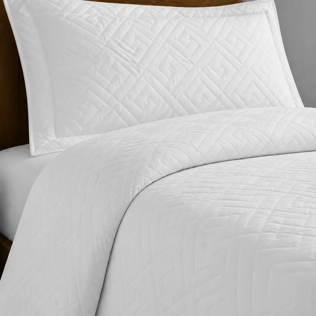 White Tuscany Quilted Bedspread Set - Close-up detail