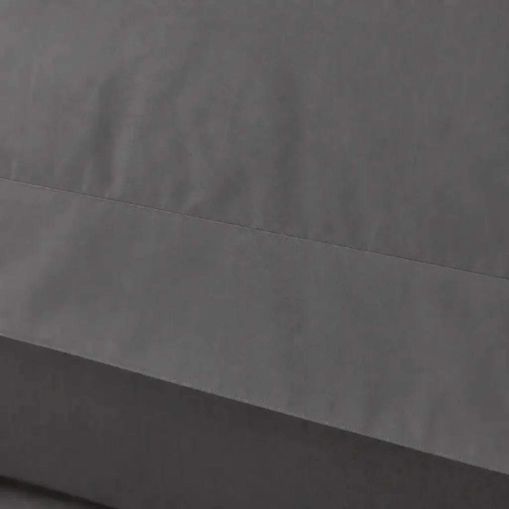 Grey cotton 200TC Oxford duvet cover set, no satin stitch – close up view | Linen & Co