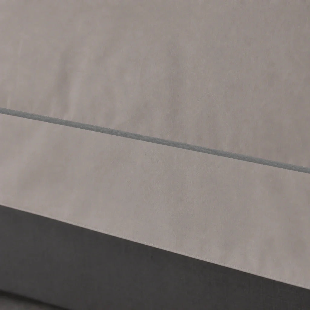 Oxford duvet cover set - Grey One Row Satin Stitch - close-up border view - Linen and Co