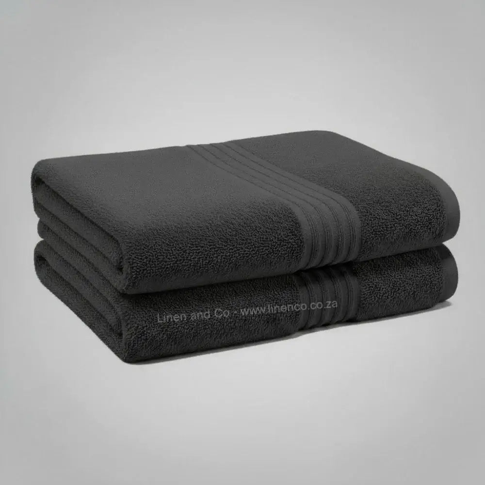 High-quality grey bath towel from Linen and Co's Glodina Marathon range, illustrating superior absorbency and commercial-grade performance