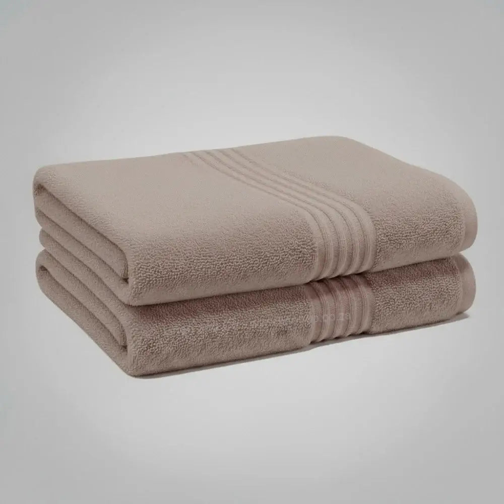 High-quality pebble bath towel from Linen and Co's Glodina Marathon range, illustrating superior absorbency and commercial-grade performance