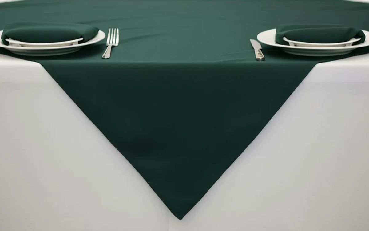 Hunter Green Table Cloth Overlay with napkins