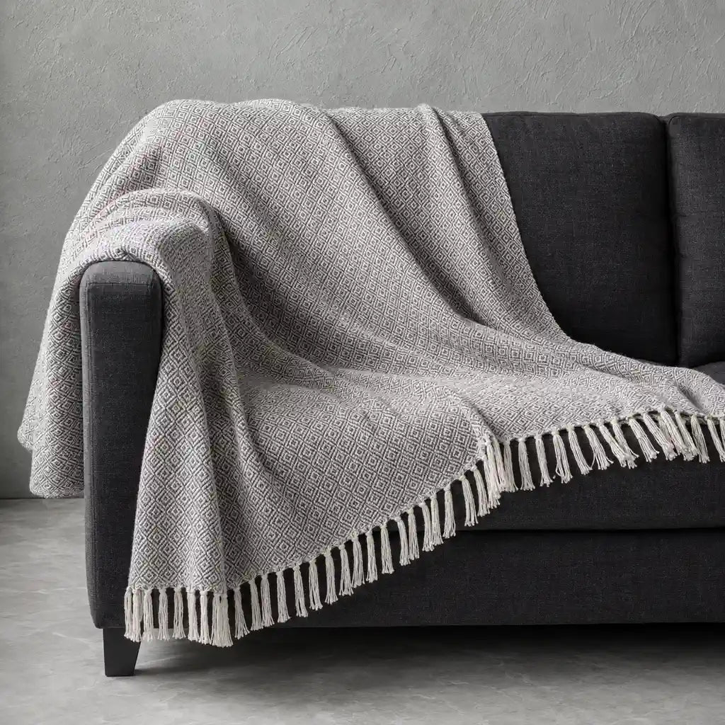 Alicia Cotton Throw in Platinum #Colour_Platinum