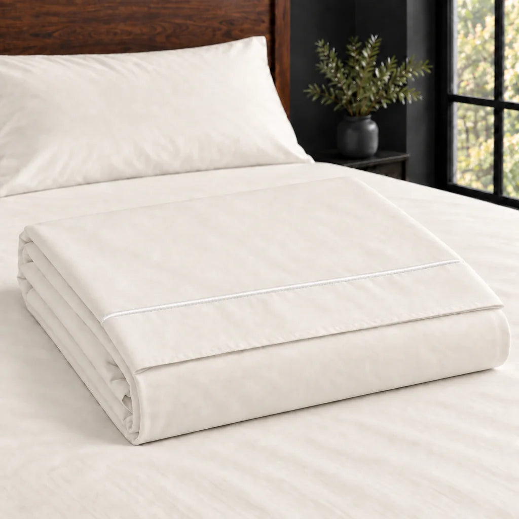 cream polycotton percale 200tc flat sheet, one row white satin stitch — construction — Linen and Co