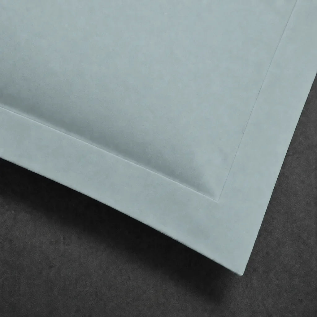 Duck Egg 100% cotton percale 200TC Oxford pillow case, Standard and King, no satin stitch — close-up detail.