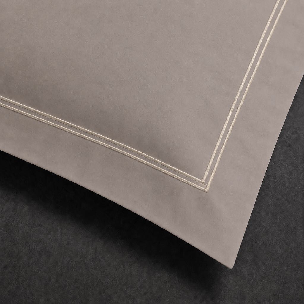 Stone 100% cotton percale 200TC Oxford pillow case, Standard and King, natural cream two row satin stitch — close-up detail.