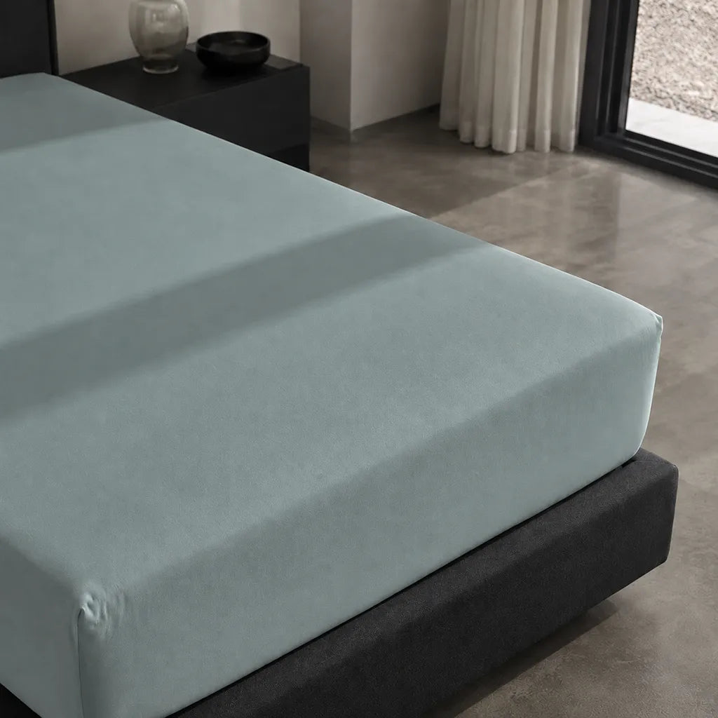 Duck Egg Polycotton Percale 200TC Fitted Sheets fitted mattress corner detail - Linen and Co