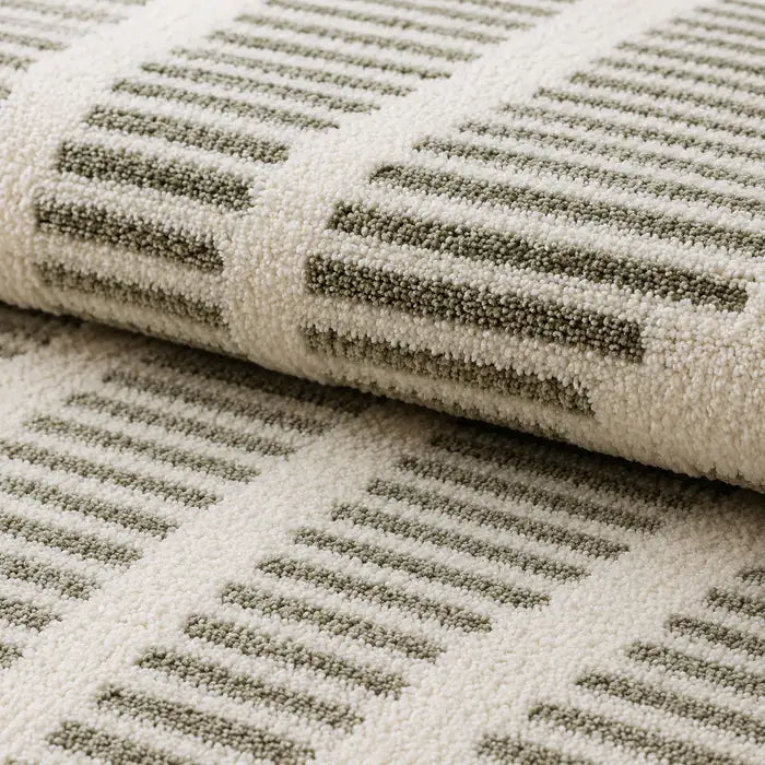 Papini Affection rug in Chinchilla - close-up detail - Linen and Co