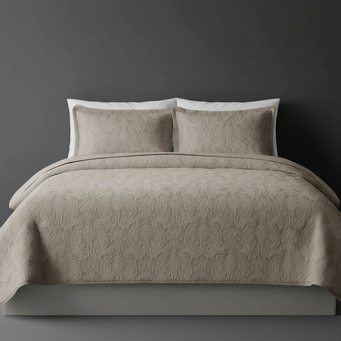 Ideal uses for Kensington Jacquard Quilted Bedspread Set
