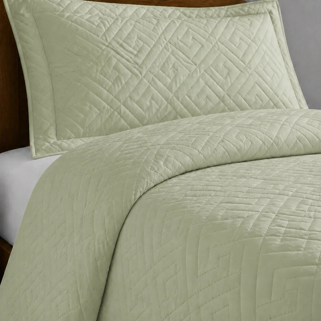 Pistachio Tuscany Quilted Bedspread Set - Close-up detail