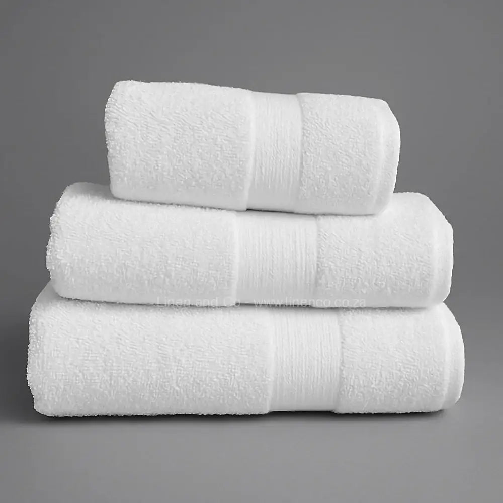 White bath towels - quality hospitality bath linen by Linen and Co